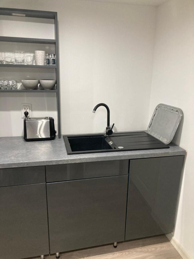 דברצן Dobozi Apartman מראה חיצוני תמונה