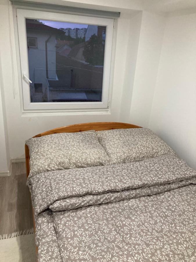 דברצן Dobozi Apartman מראה חיצוני תמונה
