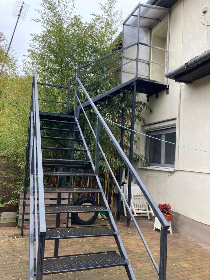 דברצן Dobozi Apartman מראה חיצוני תמונה